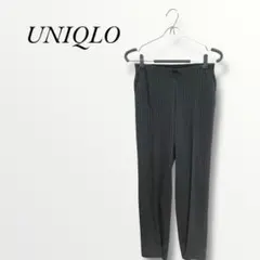 UNIQLO ストライプスラックス　グレー