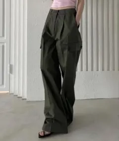 オリーブグリーン ワークパンツ カーゴポケット付き