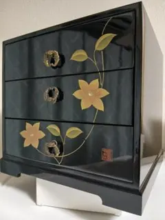漆器 小引き出し 3段 鉄線蓮 螺鈿 蒔絵 伝統工芸 小物入れ - メルカリ