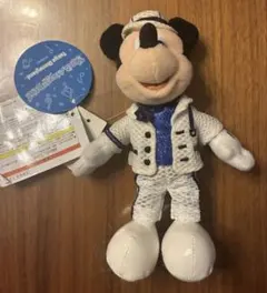 ディズニー　クラブマウスビート　白ジャケット　ミッキー　ぬいぐるみバッジ
