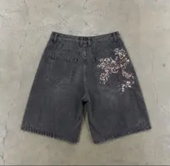 9090 桜刺繍 デニムハーフパンツ メルカリ内1点 - メルカリ