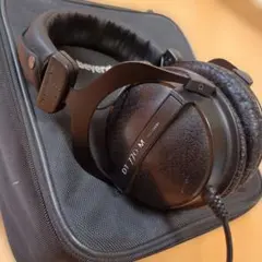 beyerdynamic DT770M 密閉型 ボリュームコントローラー付 - メルカリ