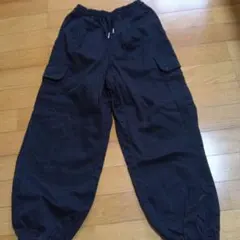 GU 丈黒いカーゴパンツ リラックスフィット丈82