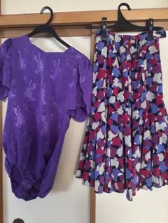 紫の花柄セットアップ