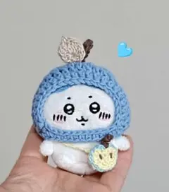 ちいかわ お座りぬいぐるみ ハチワレ 青りんご りんごのポシェット ぬい服