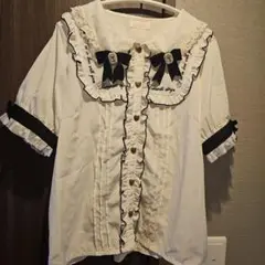 リズリサ Tシャツ