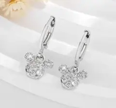 ディズニーミッキーマウス型クリスタルピアス　シルバー