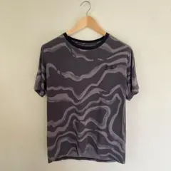 Under Armour HEATGEAR 迷彩柄 Tシャツ LG