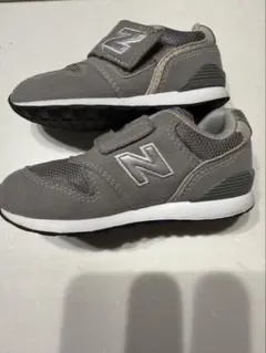 New Balance グレー スニーカー ベルクロ