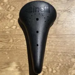 チネリ　ユニカニトールサドル　黒のサムネイル