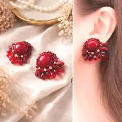 ハンドメイド 赤ピアス/イヤリング ビーズ刺繍 フリンジ 大ぶり