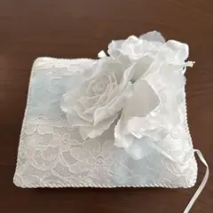 4°cリングピロー ホワイト 水色 花付き