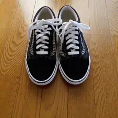 Item thumbnail for item 217e35a7-3b40-45c7-99eb-a75a1bc1bc7f