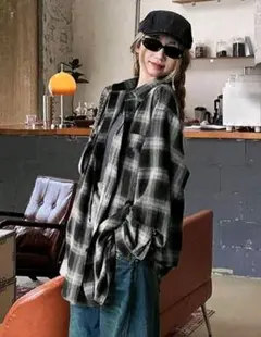 チェックシャツ