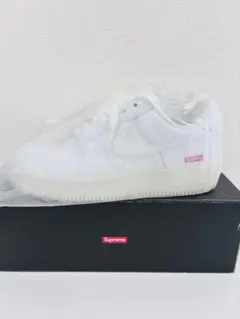 Supreme Nike Air Force 1 ホワイト 手洗いクリーニング済のサムネイル