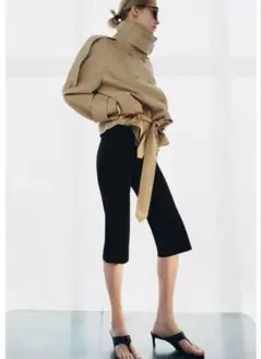 新品★ZARAのショート丈ハイネックトレンチコート★Mサイズ★ベージュ色A