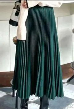 美品 Dazy プリーツスカート S