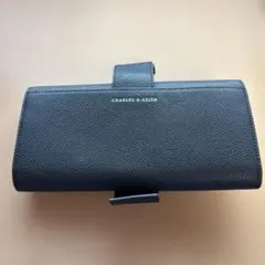 新品　未使用　CHARLES & KEITH ブラック ポーチ