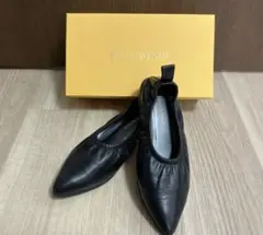 【美品】HILLS AVENUEヒルズアヴェニュー ポインテッドローヒールのサムネイル