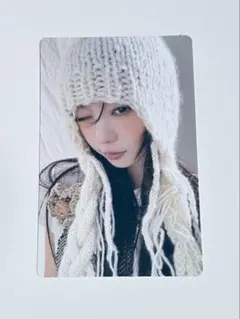 ILLIT bomb トレカ US B&N