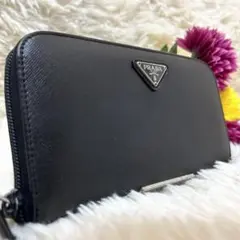 美品✨プラダ　長財布　ラウンドファスナー　三角ロゴ　サフィアーノレザー　黒