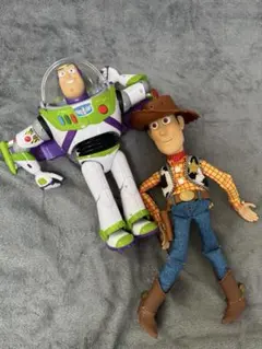 トイ・ストーリー　リアルサイズトーキングフィギュア　ウッディ&バズ・ライトイヤー