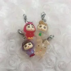 ガチャガチャ クレヨンしんちゃん めじるしアクセサリー2