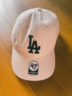 47 LA ベースボールキャップ ベージュ 調整可能