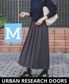『UR TECH SMOOTHLUXE』きれいめプリーツスカート グレー Mのサムネイル
