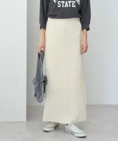 ジャガード　タイトスカート　アイボリー　白