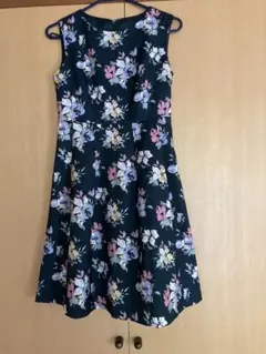 ロペピクニック　ボタニカルプリントフラワーワンピース　グリーン（S）　花柄のサムネイル