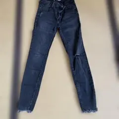 Bershka ベルシュカ　黒スキニーデニム