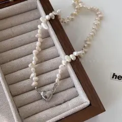 Item thumbnail for item cb1bcd3e-5679-4f99-9237-5df16f2ad7a9