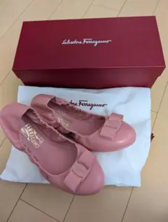 Salvatore Ferragamoフラットシューズ ピンク美品一度だけ試靴