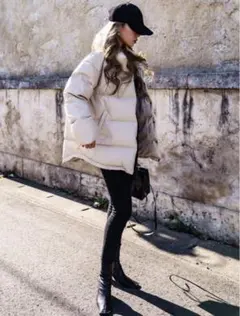 ホワイト ダウンジャケット