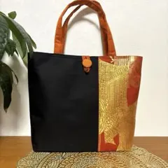 No.13 帯リメイクバック　ブラック×朱に金の御所車刺繍コンビ