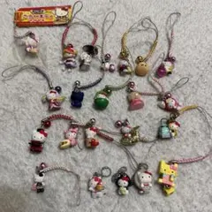 キティ♡レアご当地限定‼️ストラップ20点セット② - メルカリ