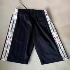 Under Armour ネイビー ハーフパンツ S