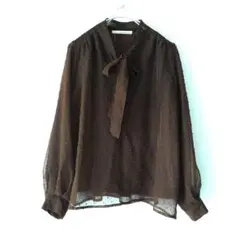 ELENCARE DUE ボウタイブラウス ドットフロッキー 濃茶 F