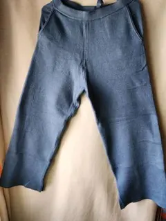 ニットパンツ