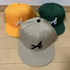 フラットキャップ　A刺繍　3色3点セット　男女兼用　サイド刺繍　ベースボール