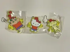 ガチャガチャ　クレヨンしんちゃん　ハローキティ