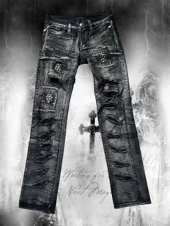 vkei jury black Studded damaged denim