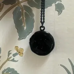 CHANEL ブラック ロゴ キーホルダー