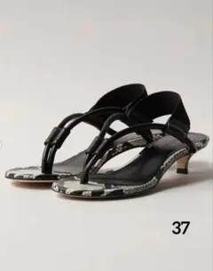 新品〈BRENTELLA〉ELLEN パイソン柄トングサンダル　37
