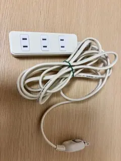 ELECOM 延長コード 3個口 ホワイト