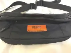 ユニバーサルオーバーオール ボディバッグ　ウェストバッグ　ウェストポーチ　黒