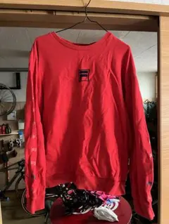 FILA 赤　トレーナー