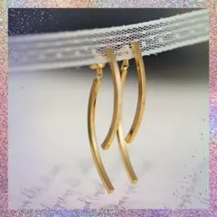 ゴールドカーブフープピアス ゴールド 両耳 シンプル スタイリッシュ