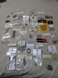ビーズ・金具セット さまざまなパーツ